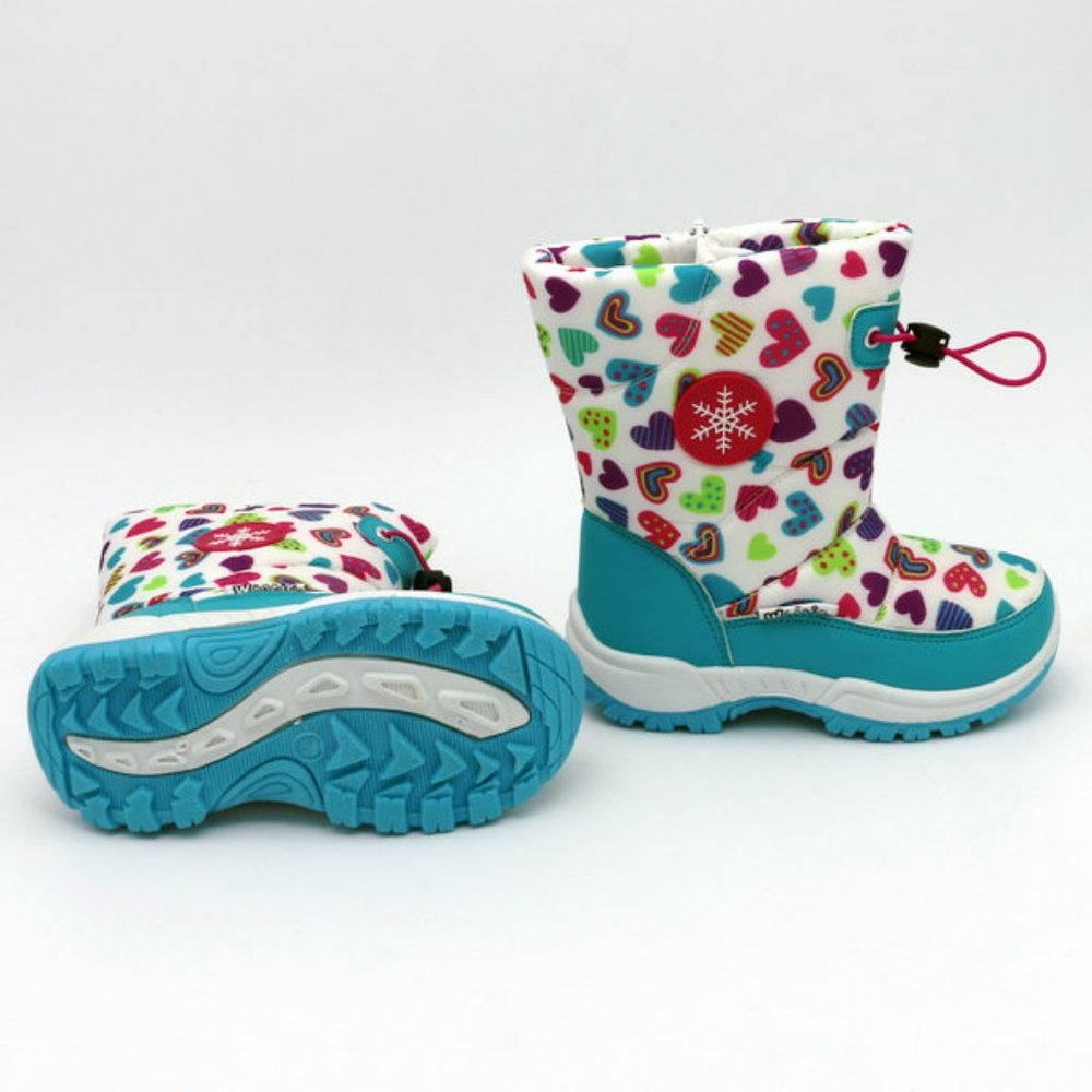 Hearts snow boots